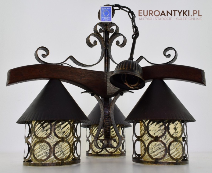 zamkowy żyrandol zamkowy żyrandol